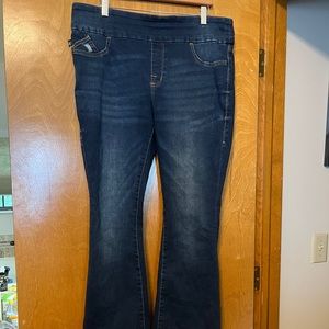 Rock and Republic boot cut jeans- Never Worn